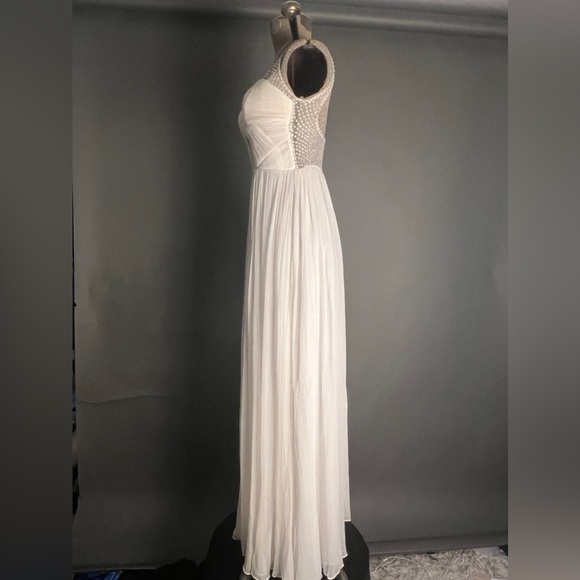 Silk and Sequence White Dress - Picture 4 of 16